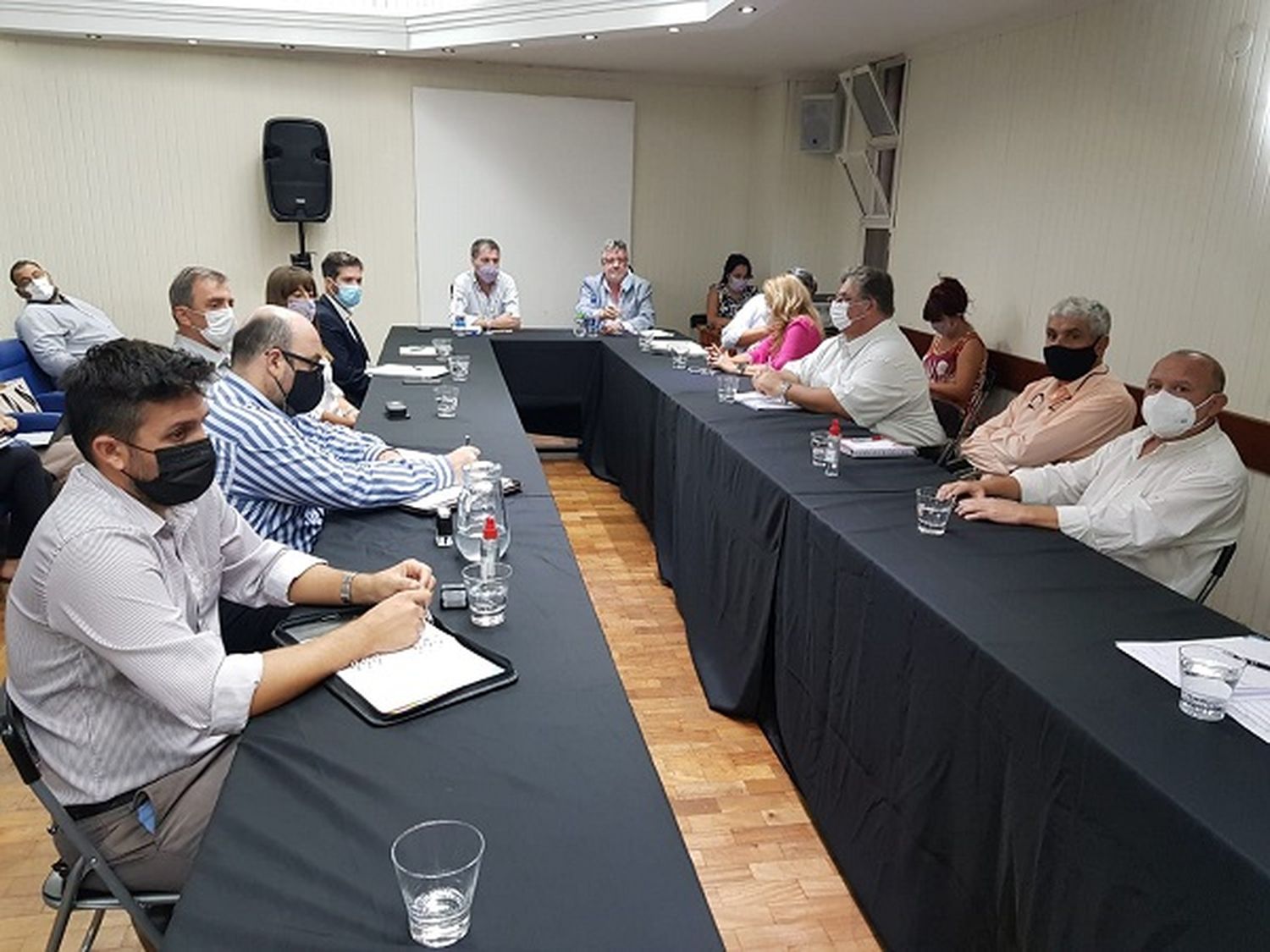 Tras la oferta del Gobierno, AMET afirmó que “deseamos lograr un acuerdo antes del inicio de ciclo lectivo”