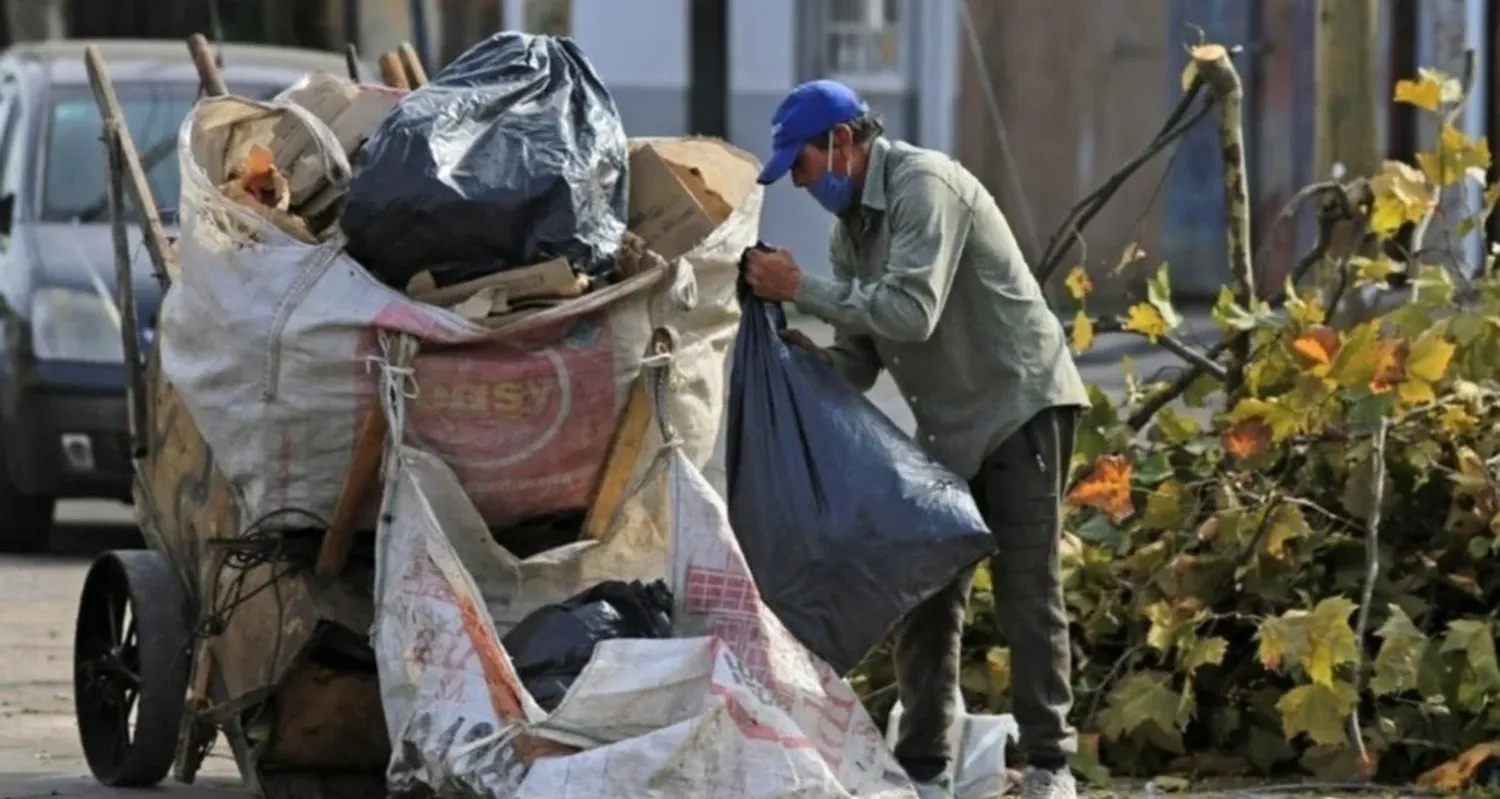 El 18,1% de la población de todo el país no pudo tener cubiertas las necesidades alimentarias básicas, lo que representaría 8,5 millones de personas.