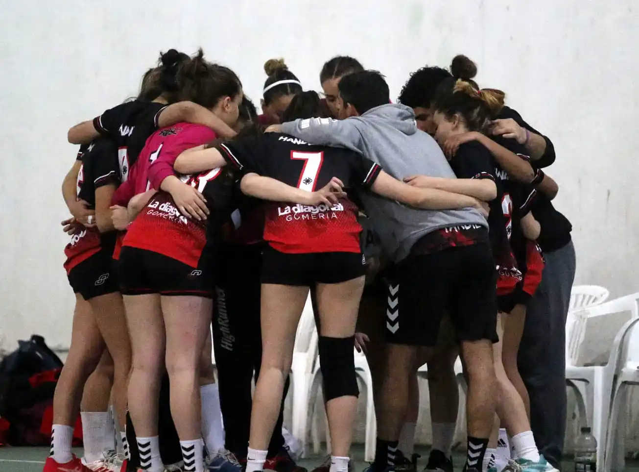 FOTO ASABAL Las chicas de Defensa cerraron un gran torneo.