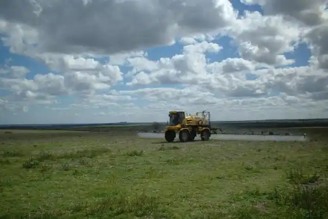 Productores convocan a una movilización para exigir que se reglamente el uso de fitosanitarios