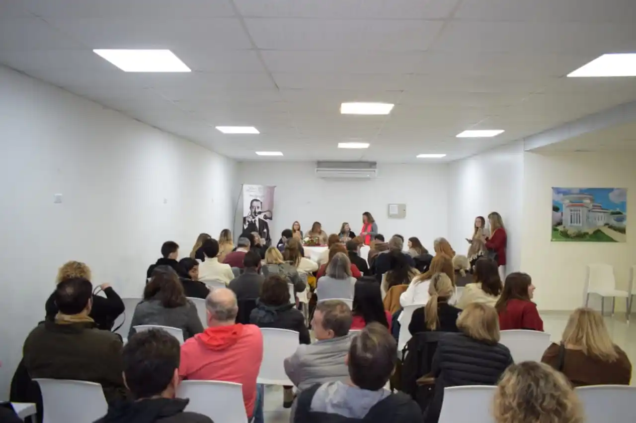 Se realizó la jornada “Mujeres, política y desafíos del Siglo XXI” en Chascomús