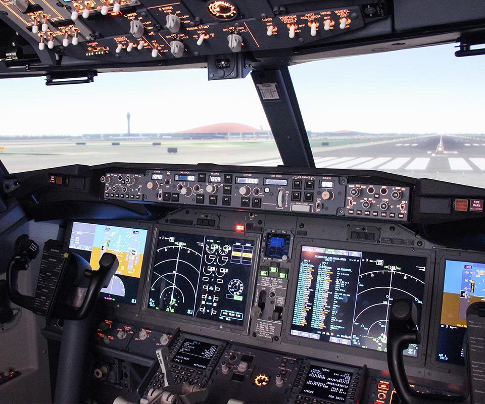 Boeing should redesign 737 MAX cockpit, experts say