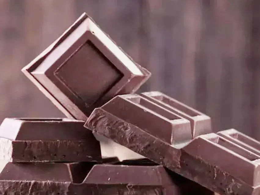Un ensayo asocia el chocolate negro con menos depresión y mejor descanso