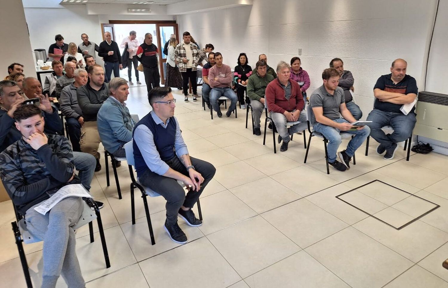 Productores del sur-sur afectados por la sequía recibieron créditos blandos de Provincia   