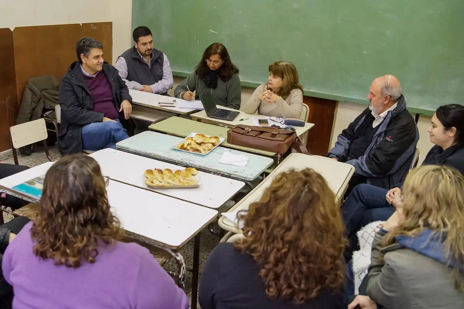 Vicente López: Jorge Macri visitó una escuela y destacó la capacitación docente