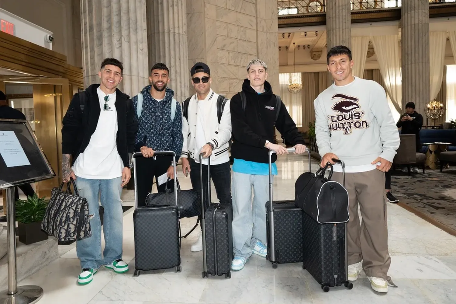 Lisandro Martinez ya se sumó a la Selección