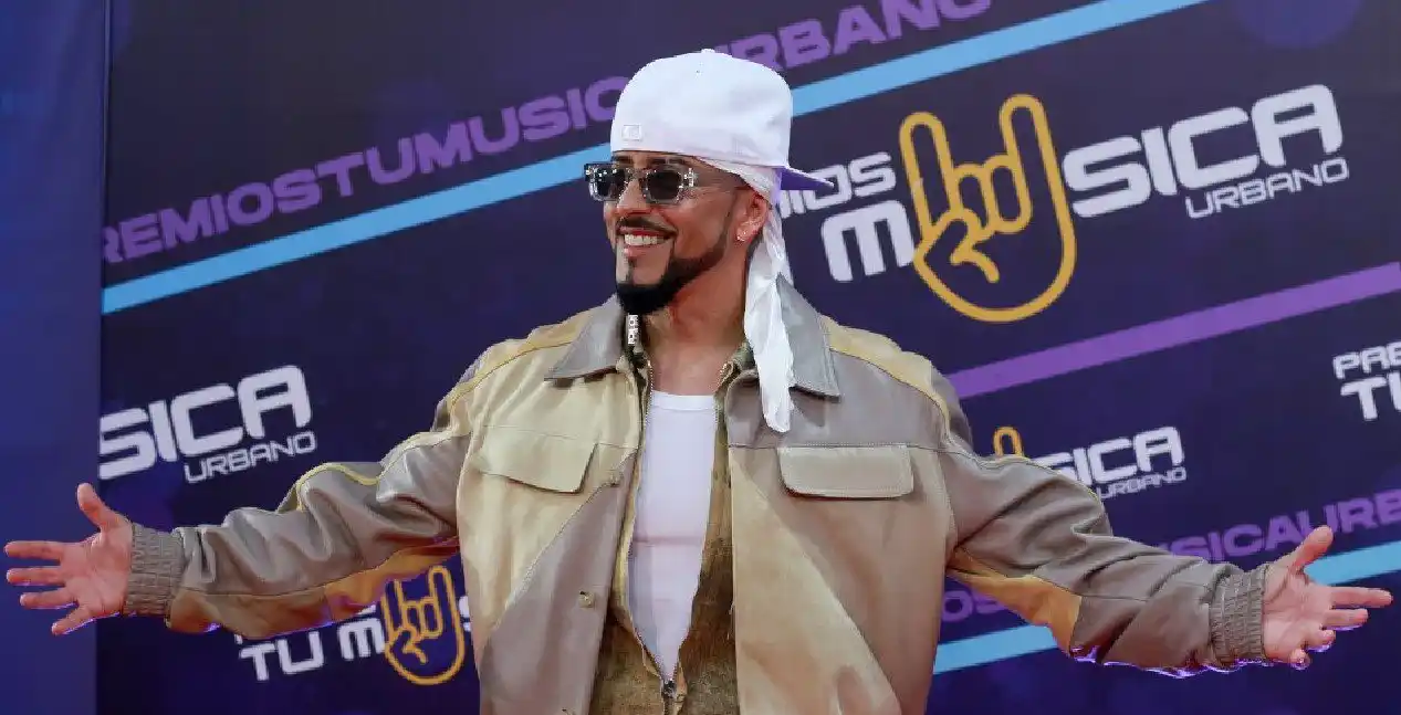 EN FOTOS: así pasaron las estrellas por la alfombra roja de los premios Tu música urbano