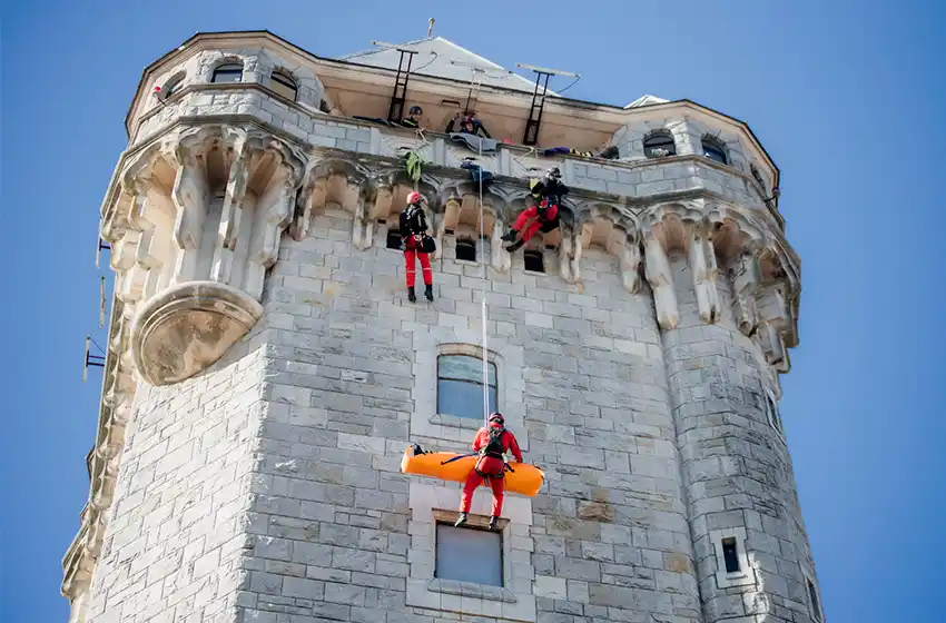 Realizaron un simulacro de rescate en altura