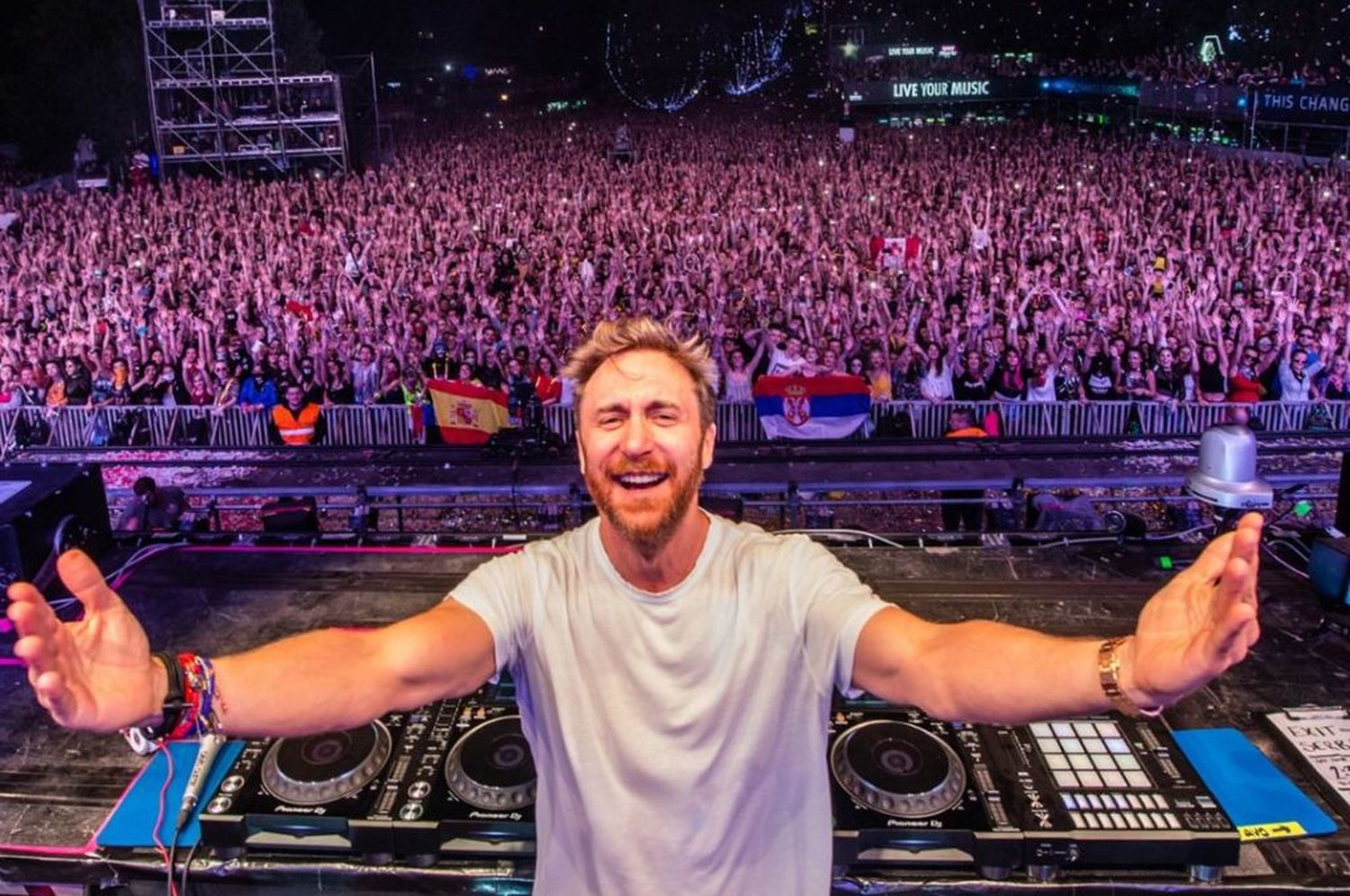 David Guetta, uno de los DJ más famosos del mundo, cumple 55 años