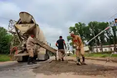 Se realizan trabajos de bacheo