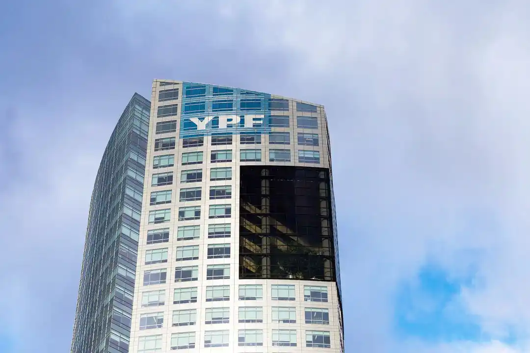 Beneficiarios del fallo por YPF aclararon que no buscan quedarse con las acciones de la petrolera