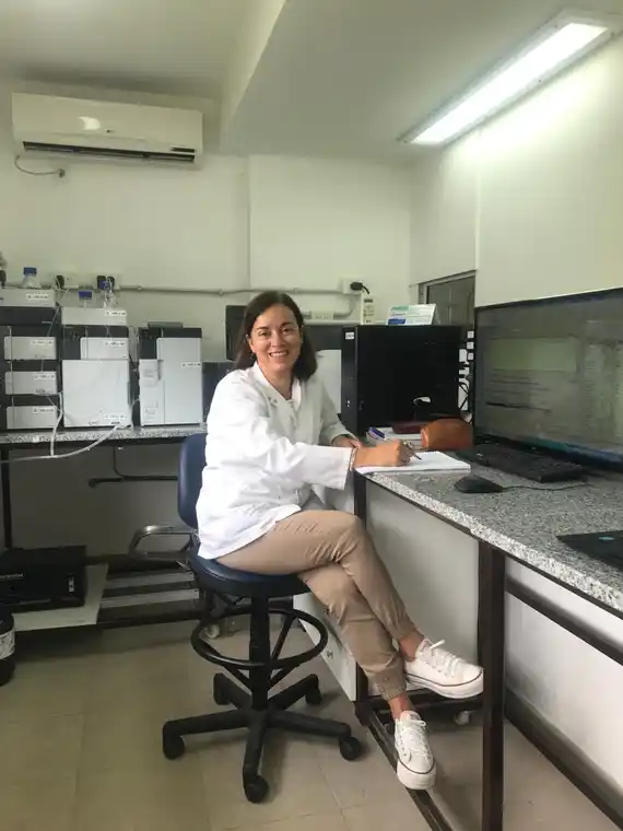 Un equipo de investigadores tandilenses está desarrollando un innovador collar antiparasitario