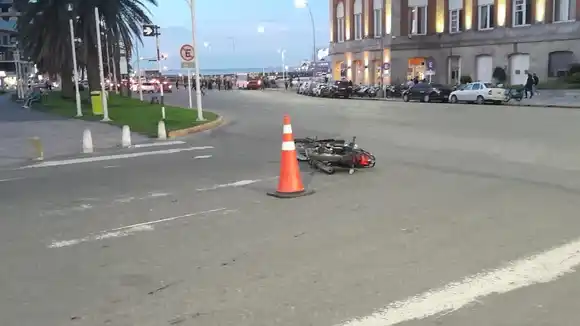 Intentó evadir un control de tránsito, atropelló a un empleado municipal y terminó detenido