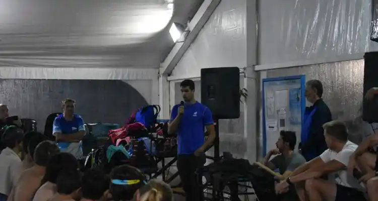 Federico Grabich brindó una clínica en Náutico