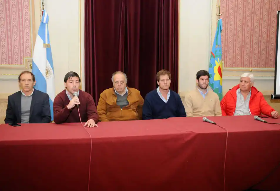 Se aplicará en la región un programa que aborda integralmente la planificación hídrica 