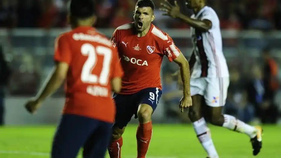 Independiente ganó la primera final