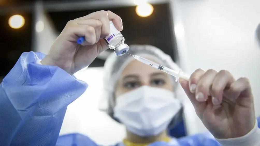 El infectólogo Debbag consideró que hay que empezar a hablar del coronavirus “por siempre”