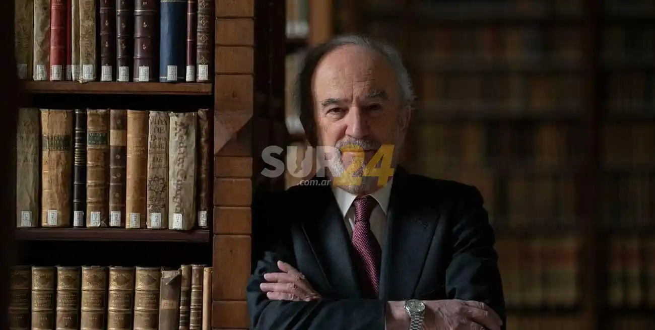 “Es una manifestación política”, dice el director de la RAE sobre el lenguaje inclusivo 