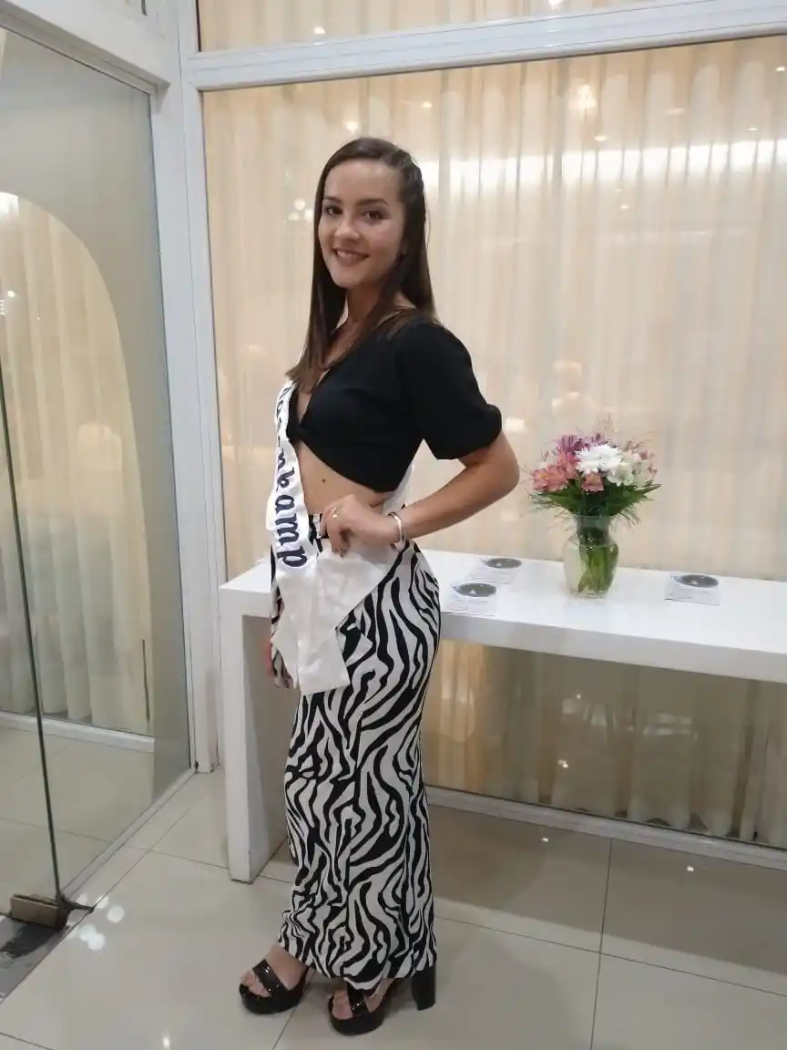 Sol Secundini fue elegida Segunda Princesa en la 52° Fiesta Provincial del Estudiante Secundario