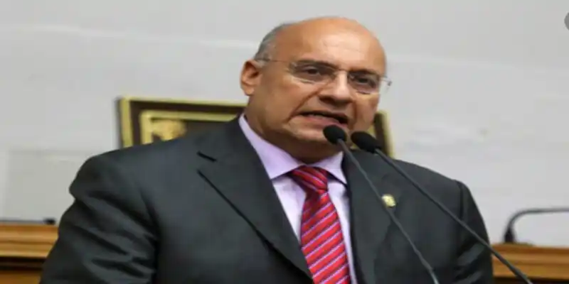 Dávila: Maduro ataca sedes de AD porque no tiene apoyo