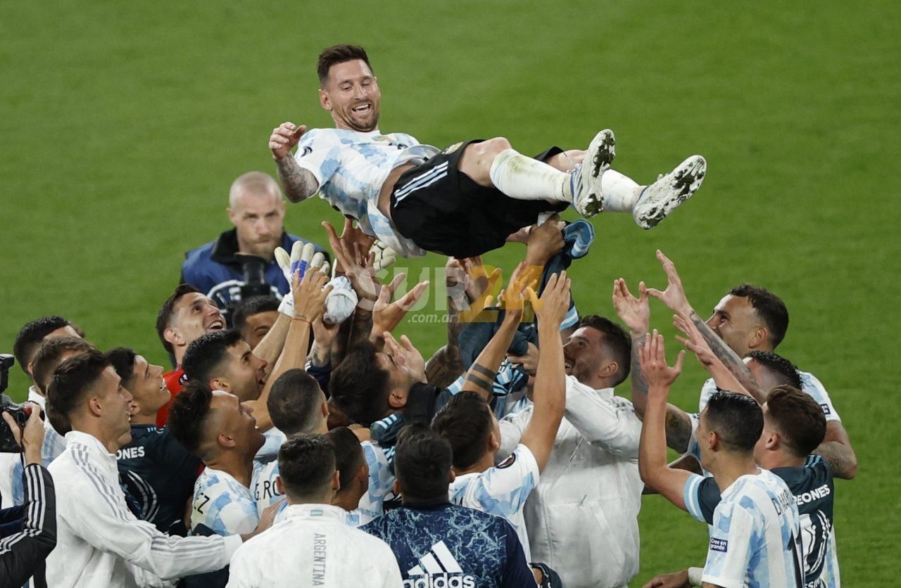 Argentina se floreó ante Italia y se quedó con la Finalissima
