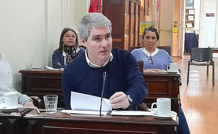Crecen los tensos cruces entre el radicalismo y Nueva Necochea