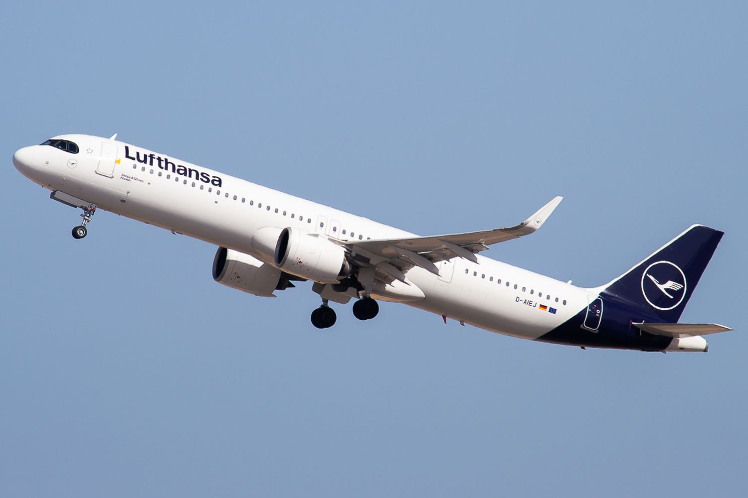 Lufthansa Group’s «green fares»: Over 200.000 passengers choose them in first hundred days