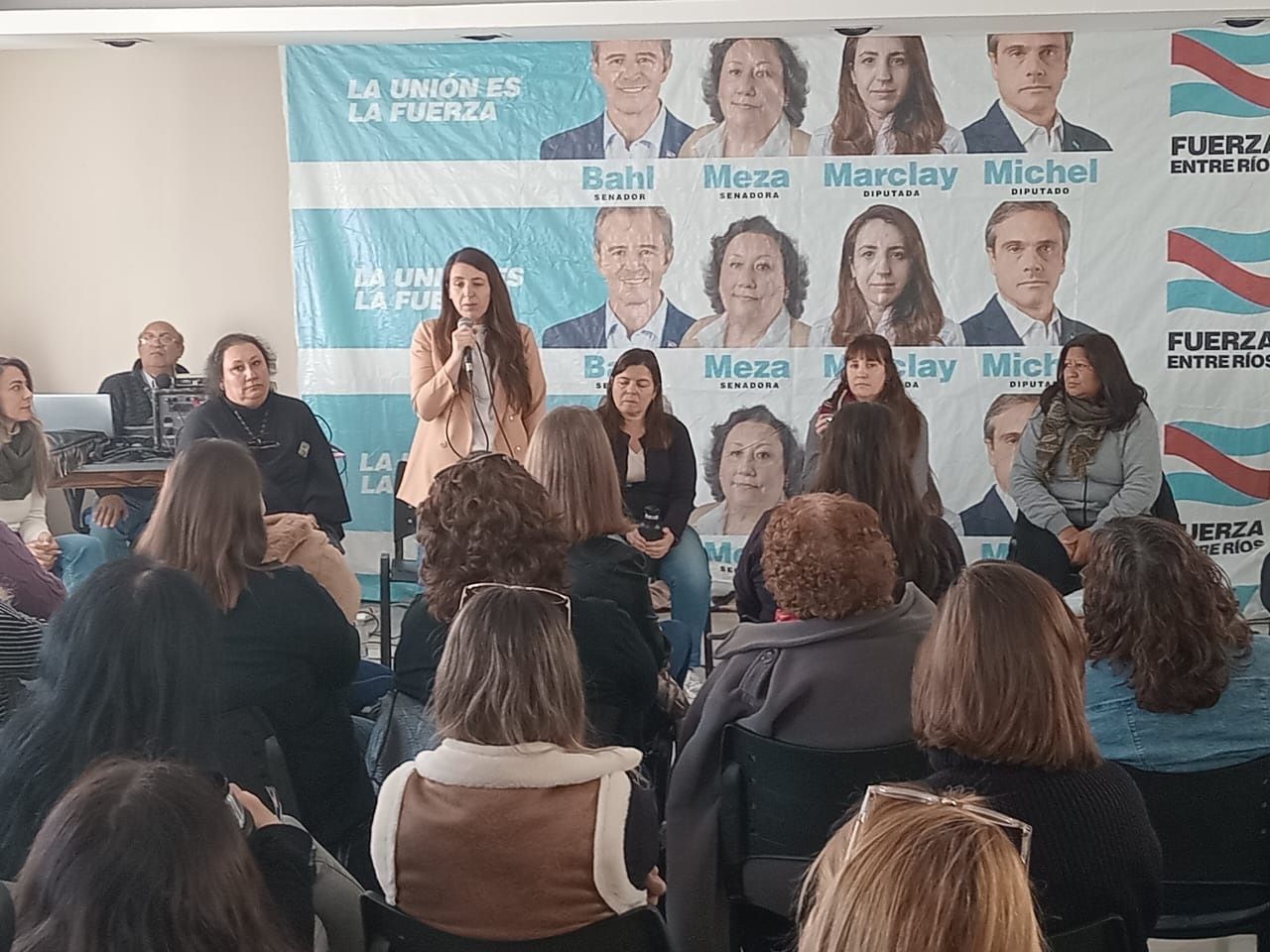 Candidatas de Fuerza Entre Ríos analizaron en la ciudad la situación social y económica de las mujeres