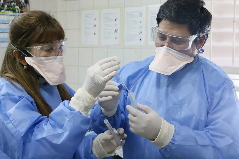 Personal de salud: 1300 trabajadores ya se contagiaron de coronavirus en la provincia