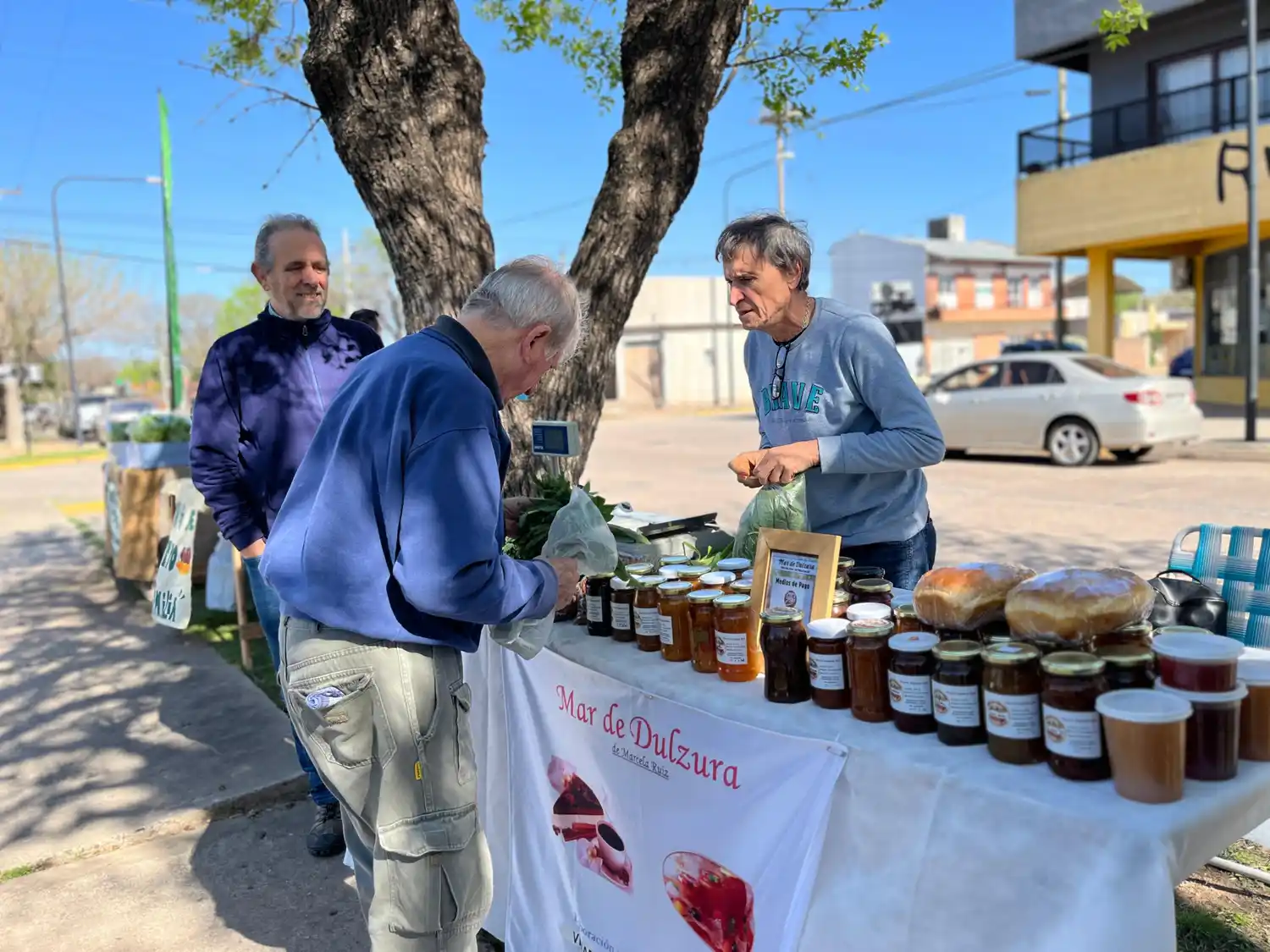 Los vecinos volverán a las plazas. Foto: Archivo