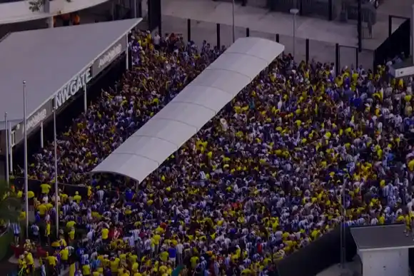 Demoras e incidentes en la final de la Copa América entre Argentina y Colombia