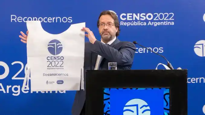 Lavagna visitó un centro censal en Ramos Mejía: Resaltó la "rapidez que se está verificando" en la labor de censistas 