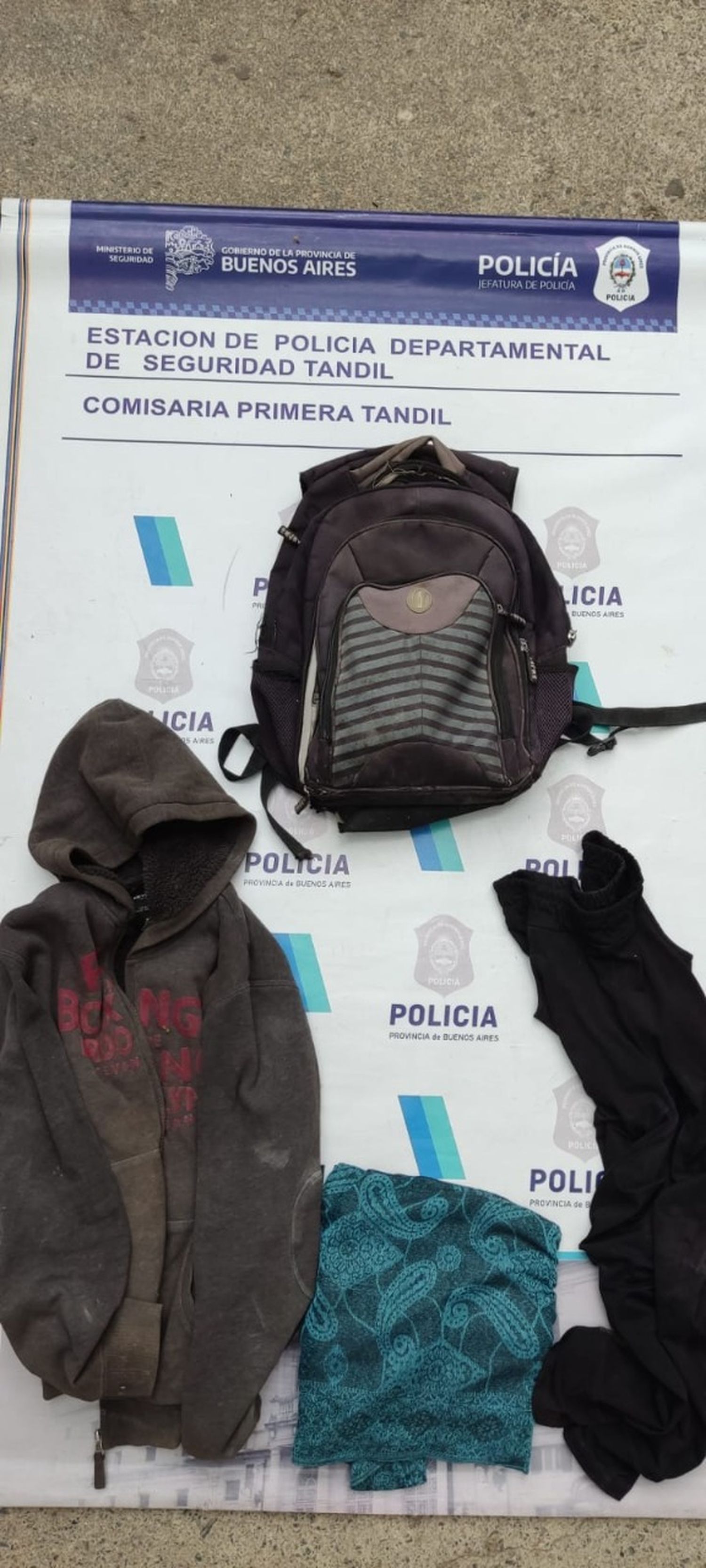 Tras una denuncia por robo, la policía allanó dos viviendas de Las Tunitas