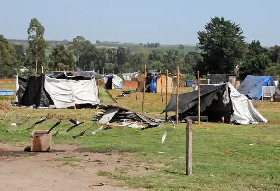 “La usurpación es un delito y los que cometen delitos son delincuentes”
