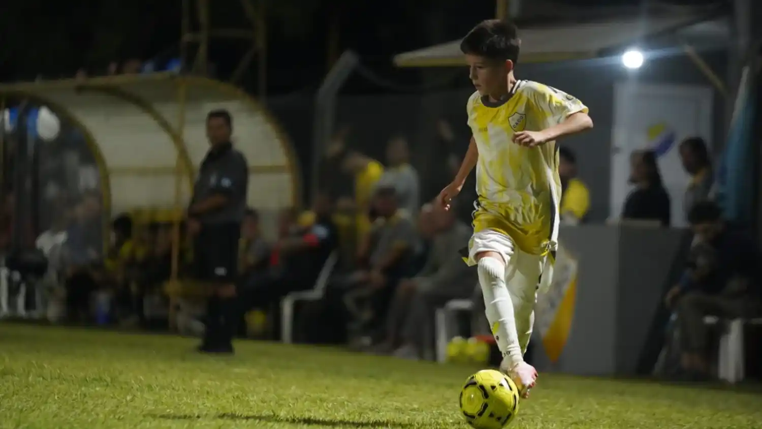 El CADO ganó en el debut