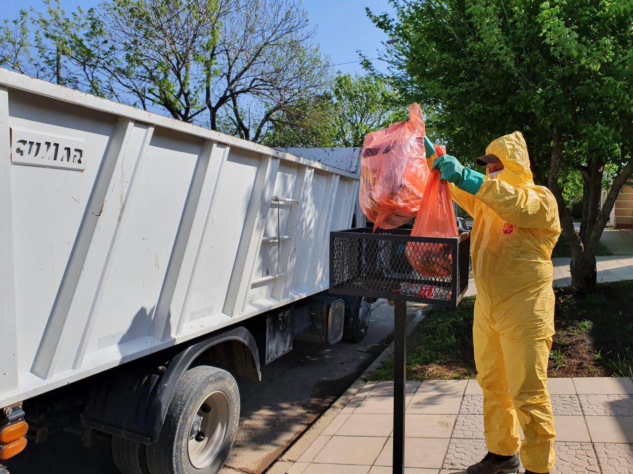 La basura en tiempos de covid-19: Cómo se recolectan los biopatogénicos de las casas de contagiados