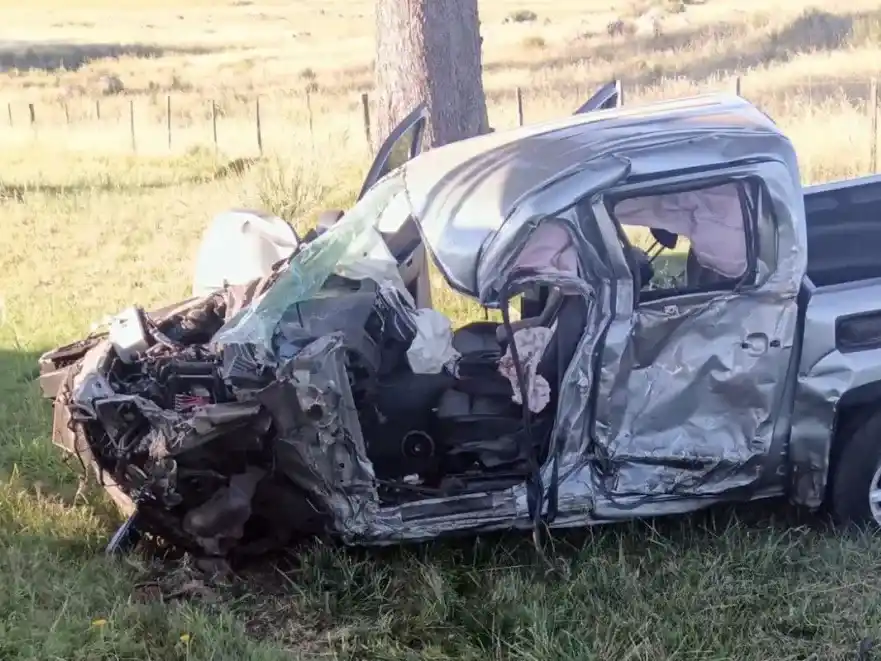 Falleció un entrerriano tras un terrible choque frontal entre una camioneta y un camión en una ruta uruguaya