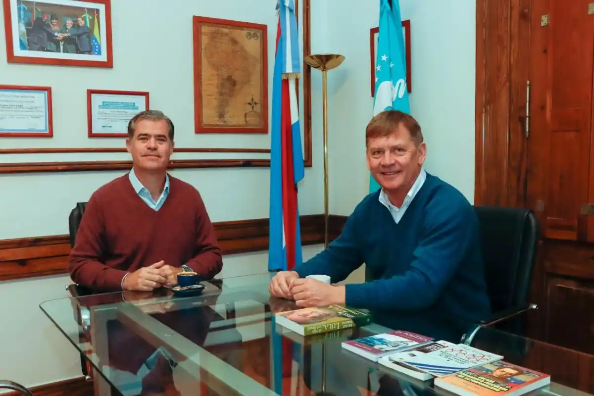 Junto al jefe de Vialidad Nacional en Entre Ríos, Piaggio analizó el avance de dos obras millonarias