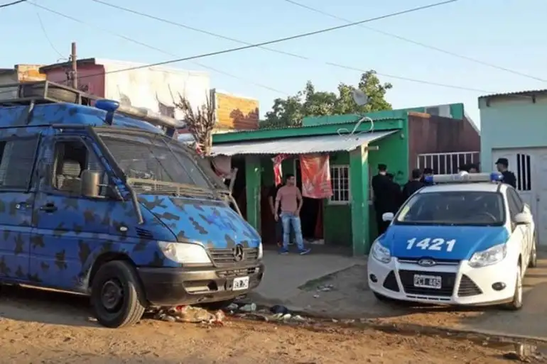 Operativo en Concordia: 18 allanamientos y 12 detenidos y gran cantidad de drogas