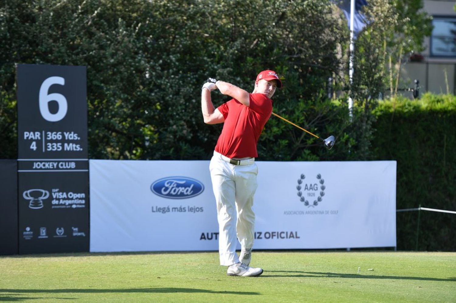 Lange lidera el Abierto de la República