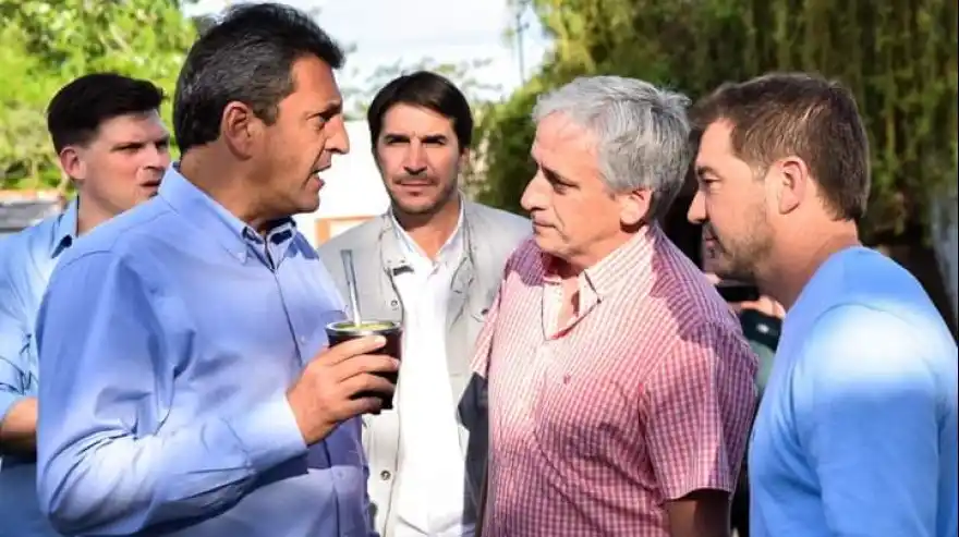 Javier Gastón: “Hay que salir a la calle a convencer a muchos más que acompañen a Massa”