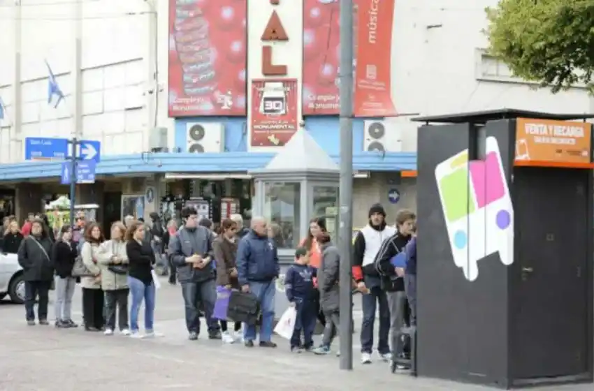 Recarga de tarjetas: trabajadores de garitas reclaman mejores condiciones laborales para la reapertura