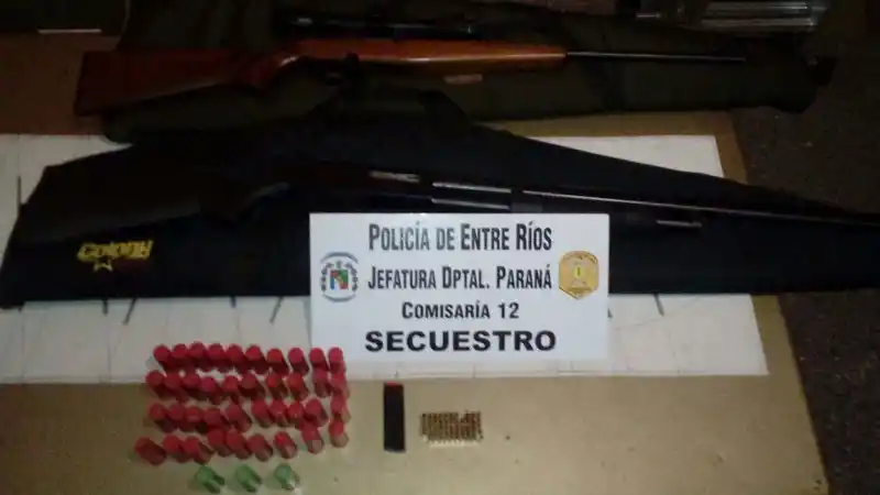 A raíz de una causa por violencia de género, la policía allanó una vivienda de Paraná