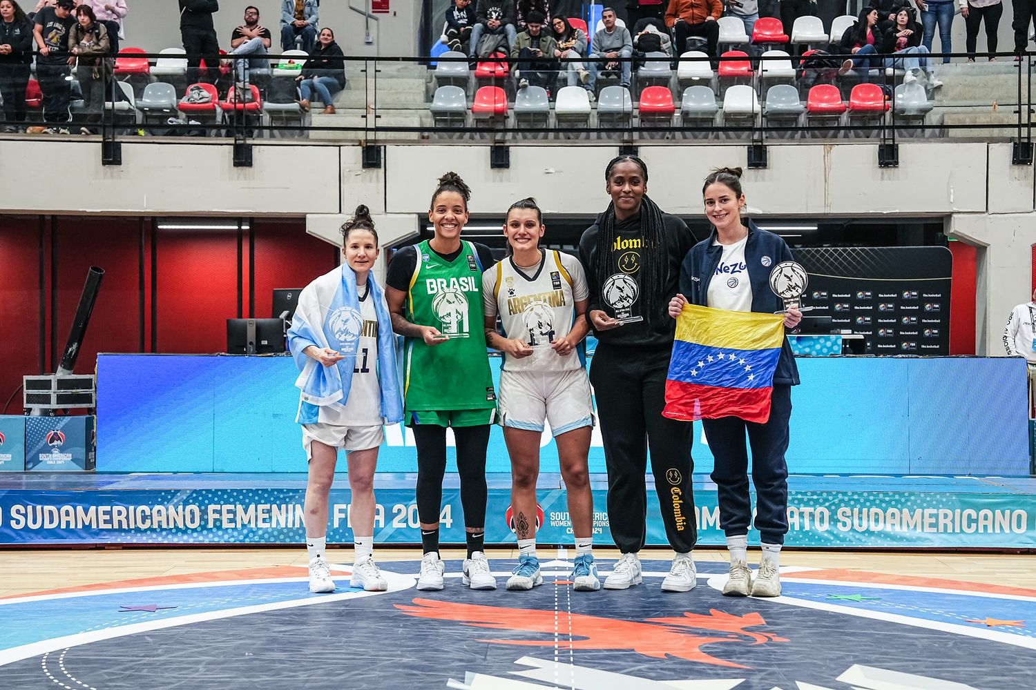 Selección Femenina de Básquet - 5