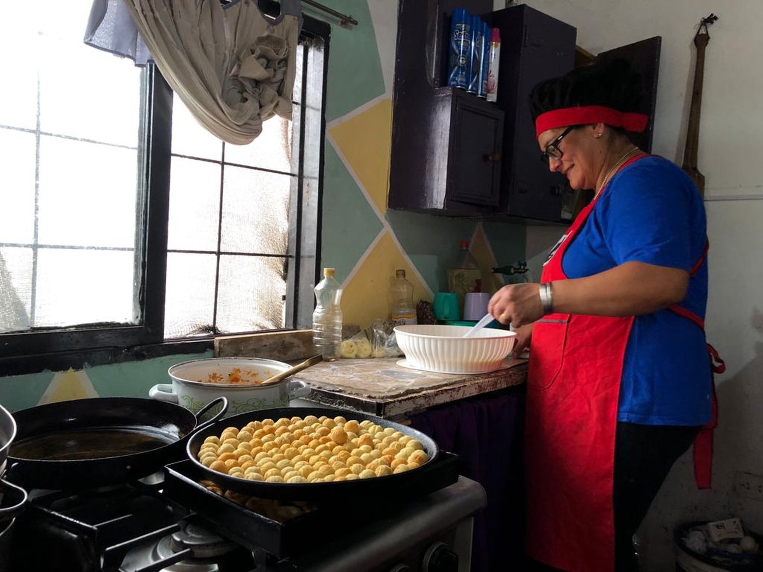 Pese a la compleja situación económica, los comedores continúan trabajando para contener a cientos de familias de la ciudad.