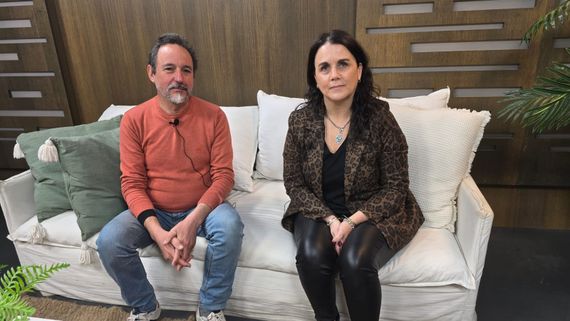 Se inaugura la escultura en homenaje al Padre Raúl Troncoso en el Palacio Municipal