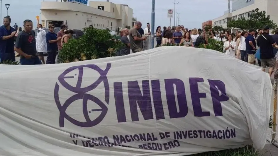 Alerta en el sector pesquero por los despidos en el Estado