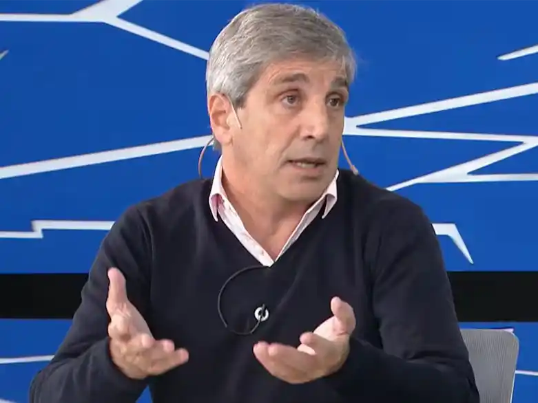 El ministro de Economía Luis Caputo dijo que la situación de Adorni “no afecta en nada” a la economía