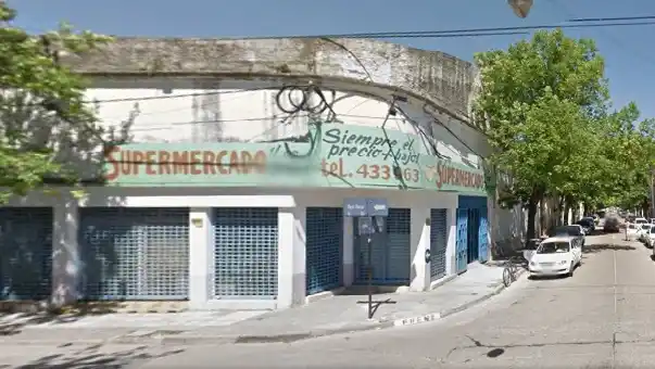 Dos hombres detenidos por robar en un súpermercado chino