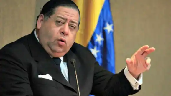 INHABILITAR a todos los que pidieron sanciones contra Venezuela: esto le «sugiriÃ³» Hermann EscarrÃ¡ al CNE